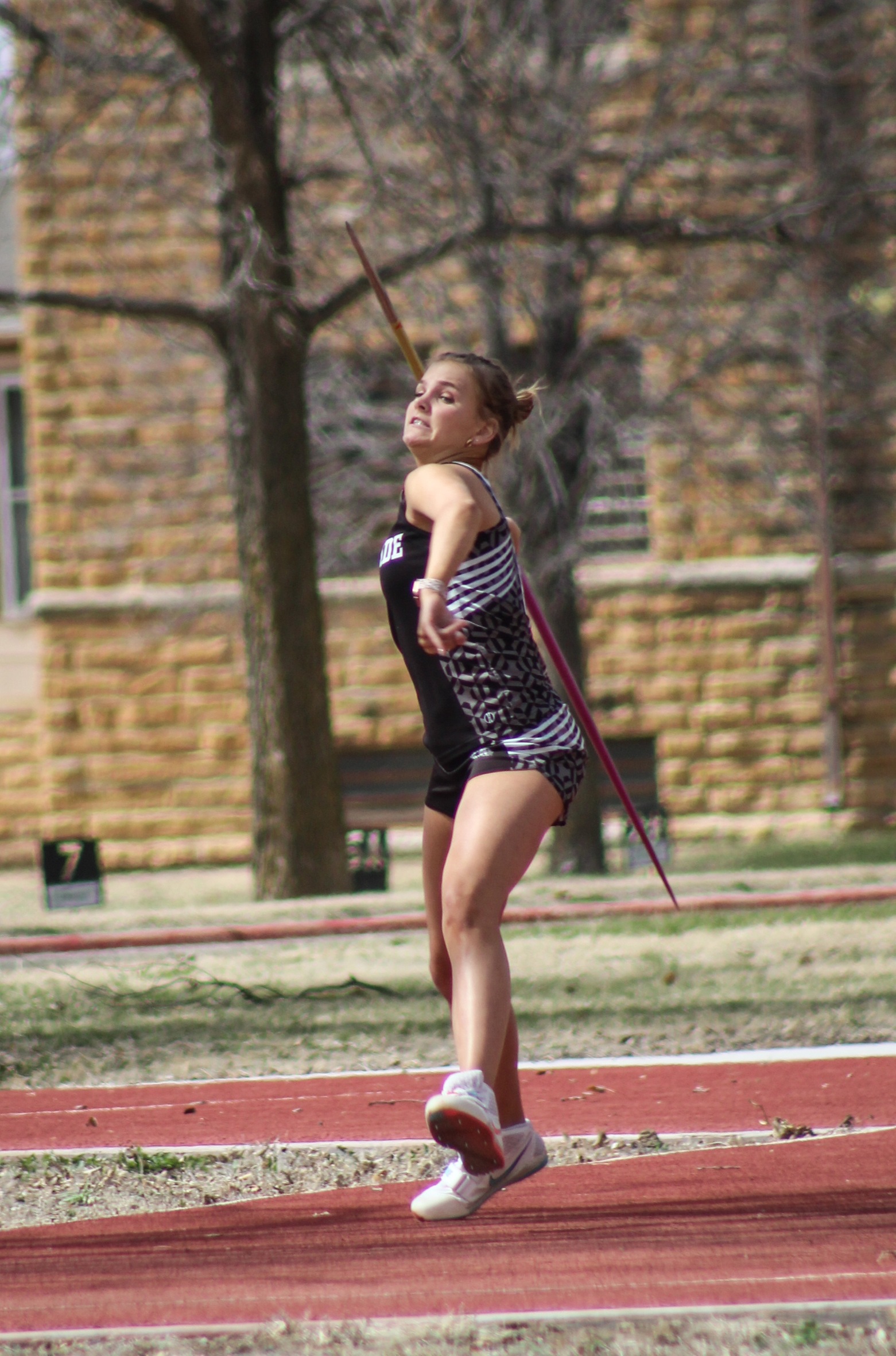 LAUREN BRUMMET, Women's Track & Field